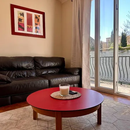 Cozy Apartman Châteauneuf-du-Rhône